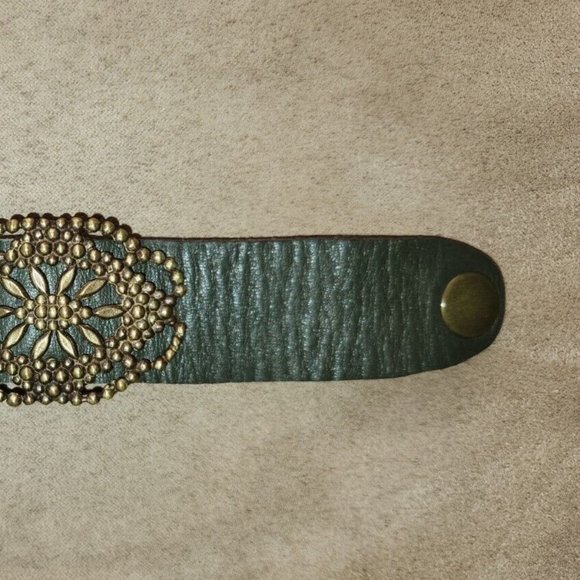 Pamela Bloom Bracelet Olive Green Leather Strap 7" - Picture 4 of 6